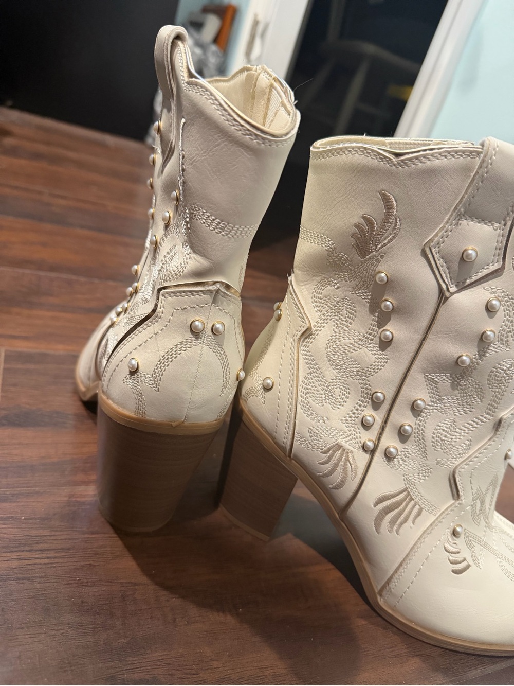 torrid Cream Embroidered Western Pearl-Accent Ankle Boots - Picture 3 of 8